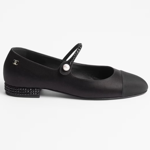 CHANEL Shoes - Chanel 24B Black Silk Crystal CC Logo Mary Jane Strap Ballerina Ballet Flat 38.5